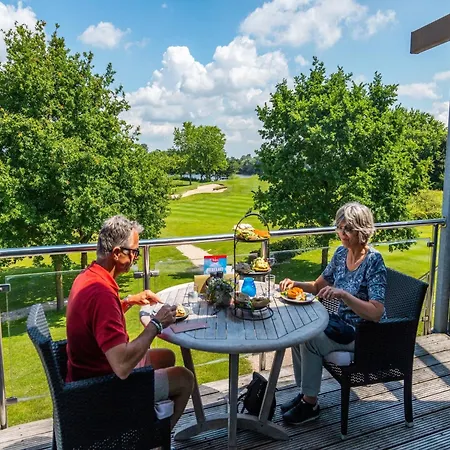 With Combi Microwave, Near The Maas Chalet